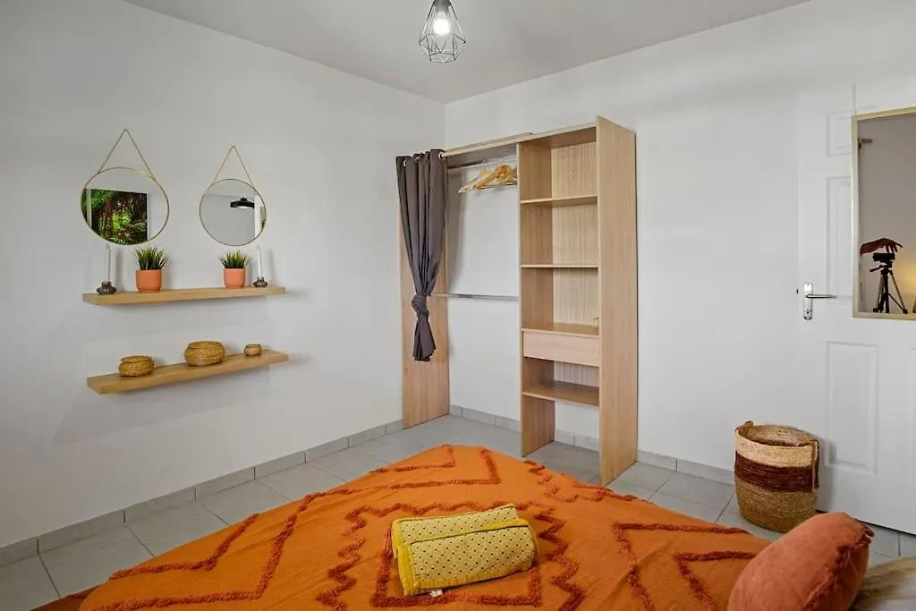 Apartment Appartement City View Le Lamentin
